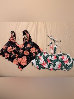2 Swimsuit Tops